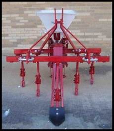 Inter-Row Cultivator With Fertilizer