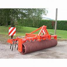 Inter-Row Cultivator With Fertilizer