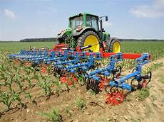 Interrow Cultivator With Fertilizer